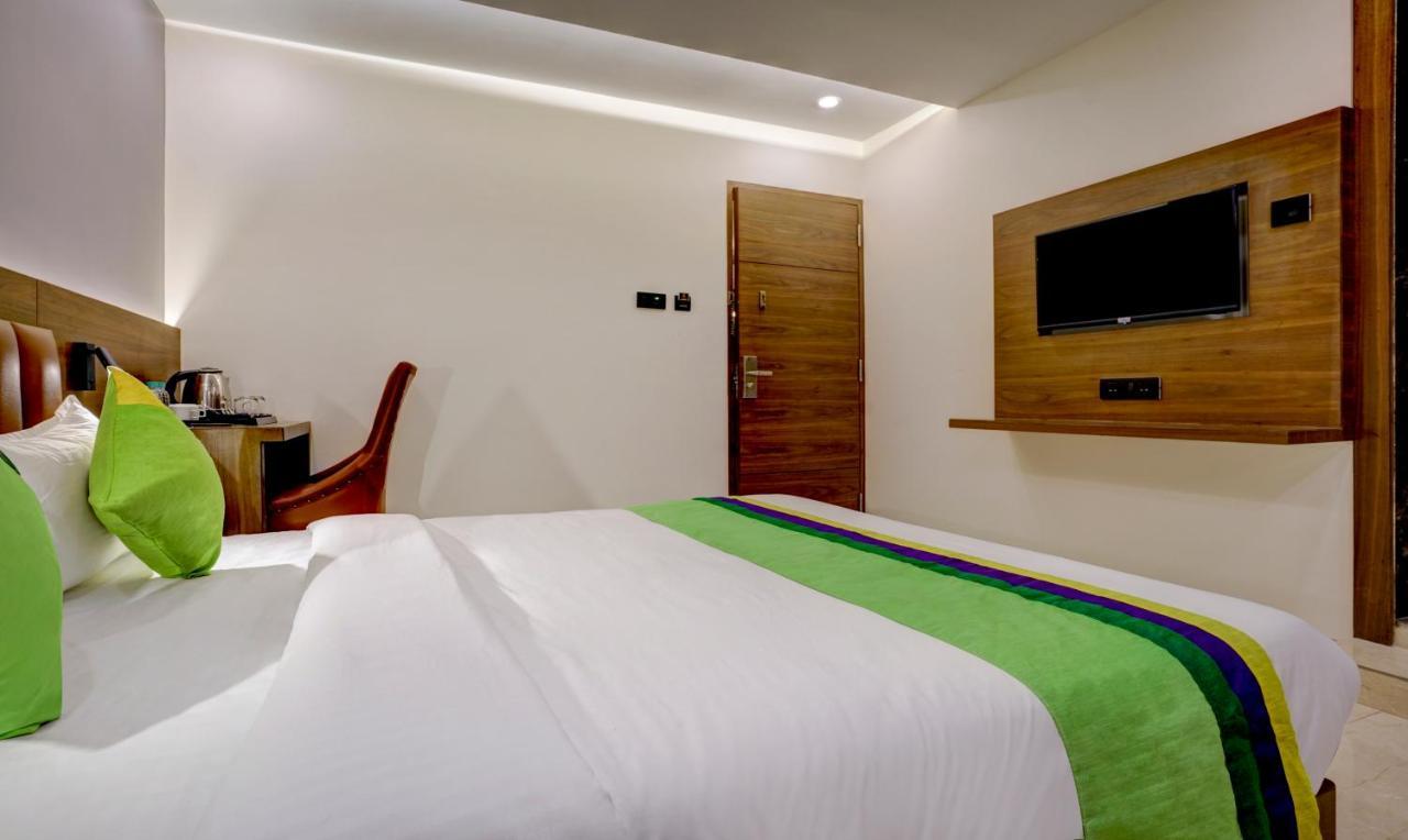 Treebo Castle Rock Inn مومباي المظهر الخارجي الصورة