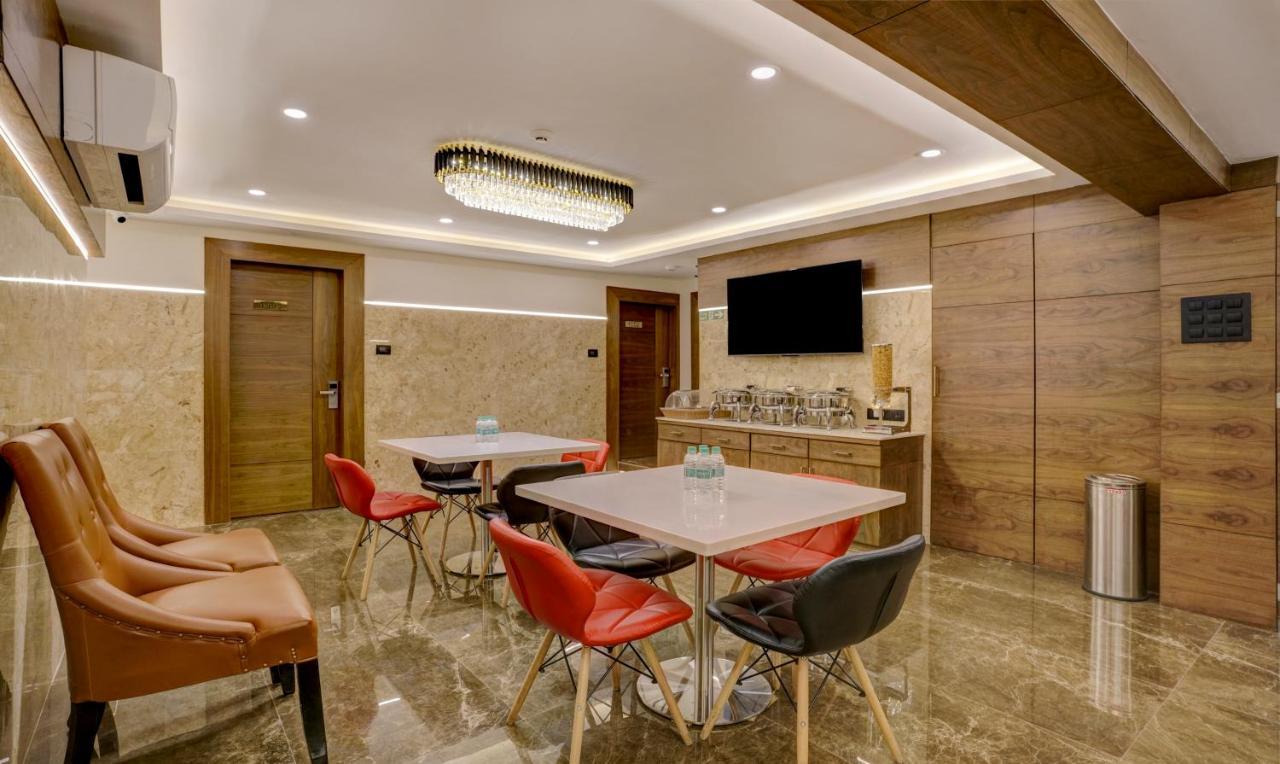 Treebo Castle Rock Inn مومباي المظهر الخارجي الصورة