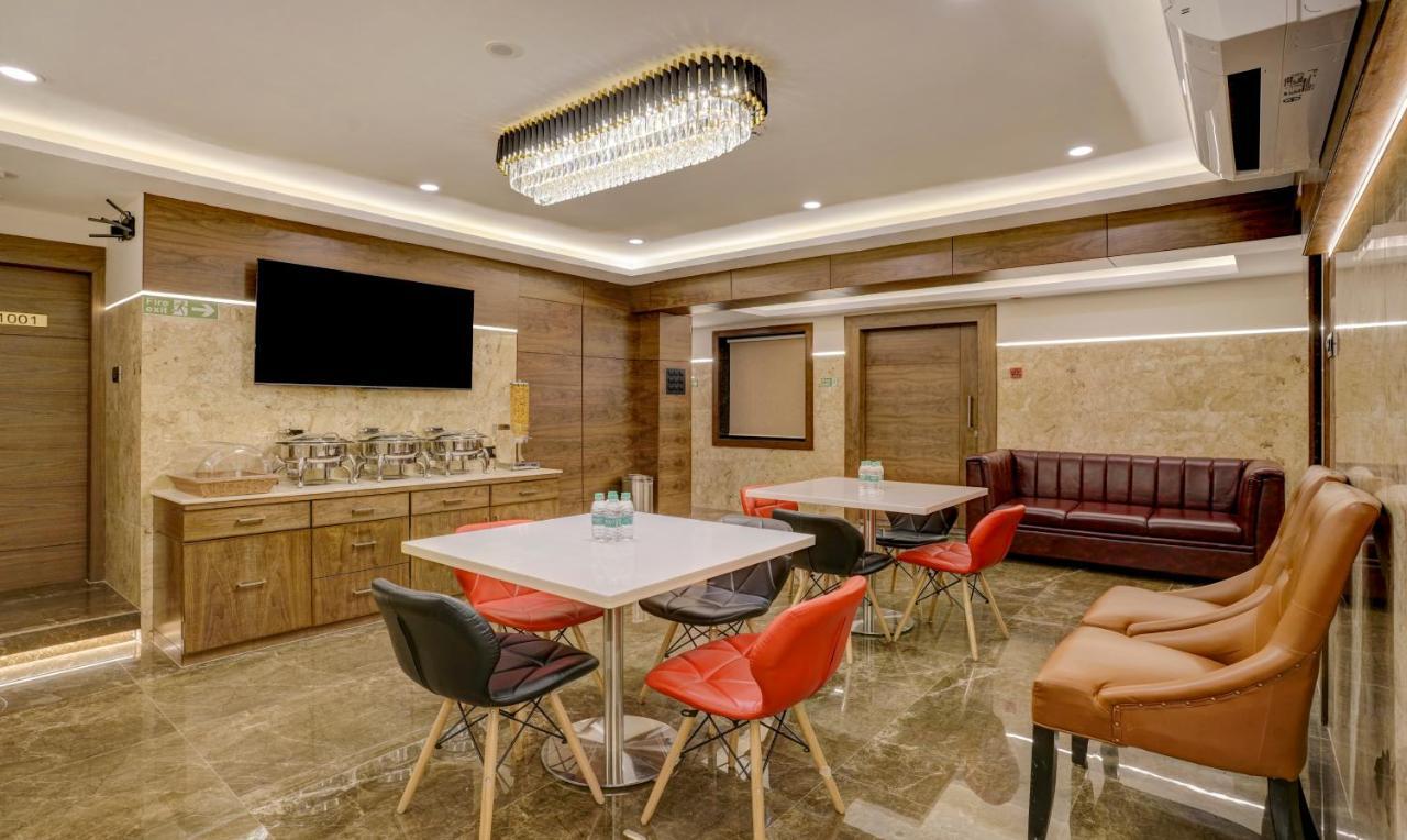 Treebo Castle Rock Inn مومباي المظهر الخارجي الصورة